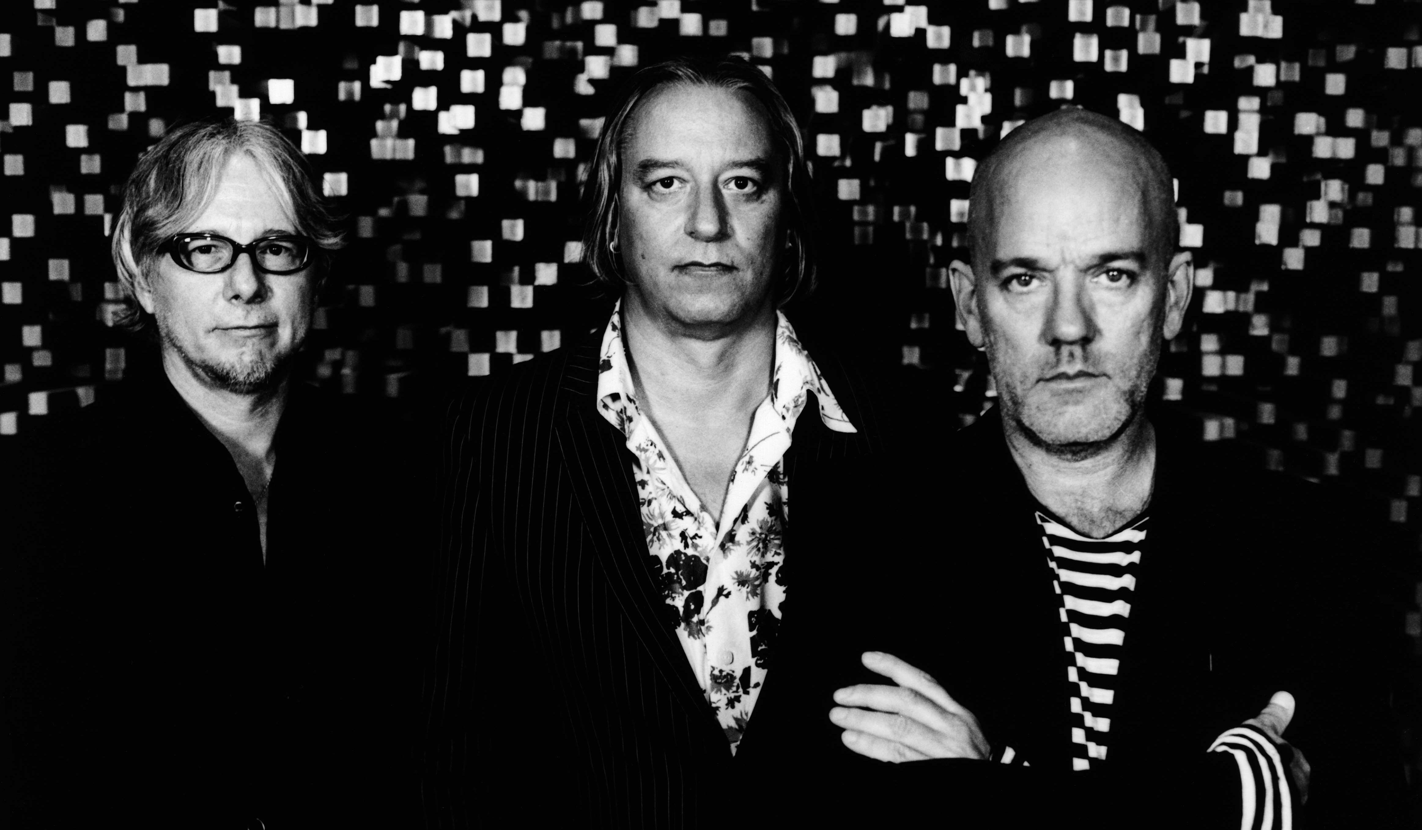 Rem everybody hurts. R.E.M.. Rem Band. Группа r.e.m. музыканты.